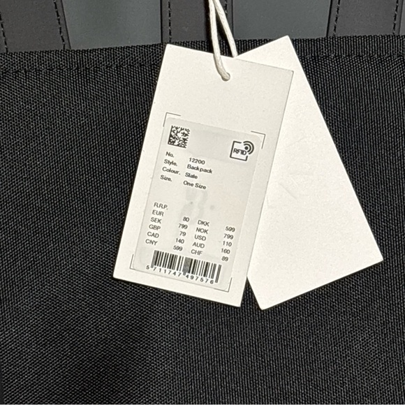 🔥🔥🔥Rains Black Minimalist Backpack🔥🔥🔥 - Picture 11 of 13